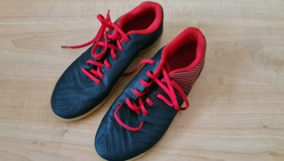 Tenisky sálové vel.36